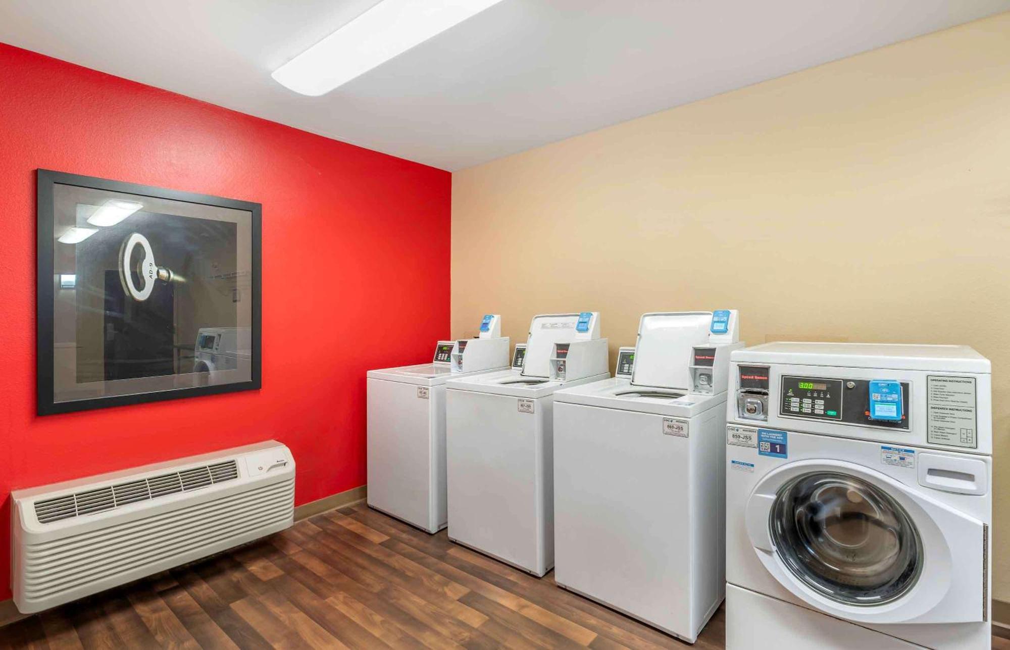 Extended Stay America Suites - Hampton - Coliseum Εξωτερικό φωτογραφία